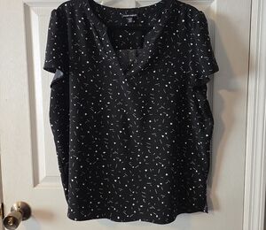 Hilary Radley Black Blouse with White Pattern